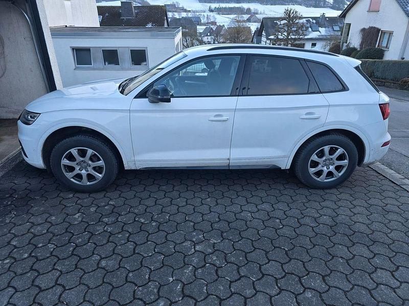 Gebraucht Audi Q5 Sport 190 PS (139 kW) 2019 Weiß SUV