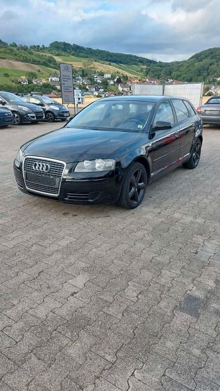 Schwarz Gebraucht 2005 Audi A3 Sportback Ambiente Limousine | 3.550 € (Fairer Preis) - Bild 1/4