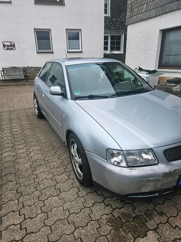 Silber Gebraucht 1998 Audi A3 Kleinwagen | 1.300 € (Fairer Preis) - Bild 1/4