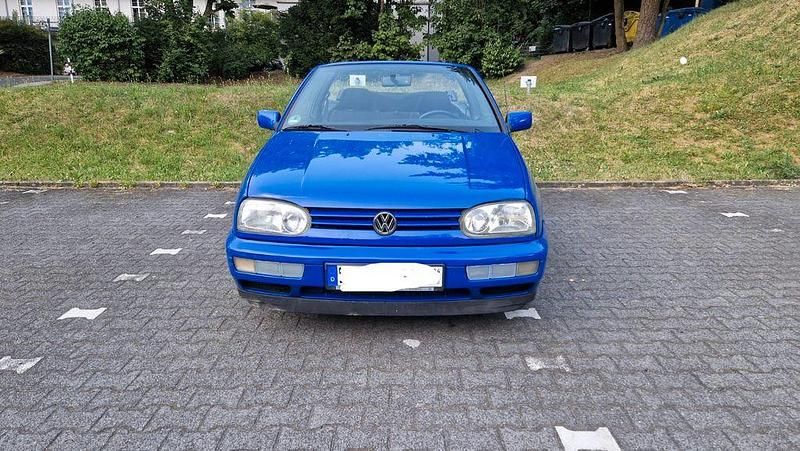 Blau Gebraucht 1997 VW Golf Cabriolet Cabrio | 1.990 € (Superpreis) - Bild 1/4