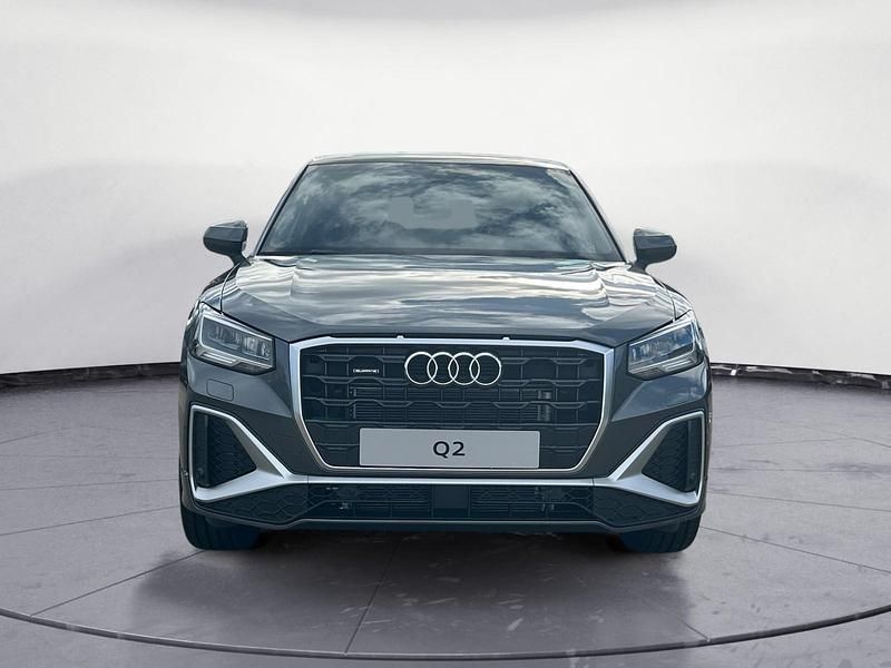 Neu Audi Q2 S-Line 190 PS (139 kW) 2025 Grau SUV