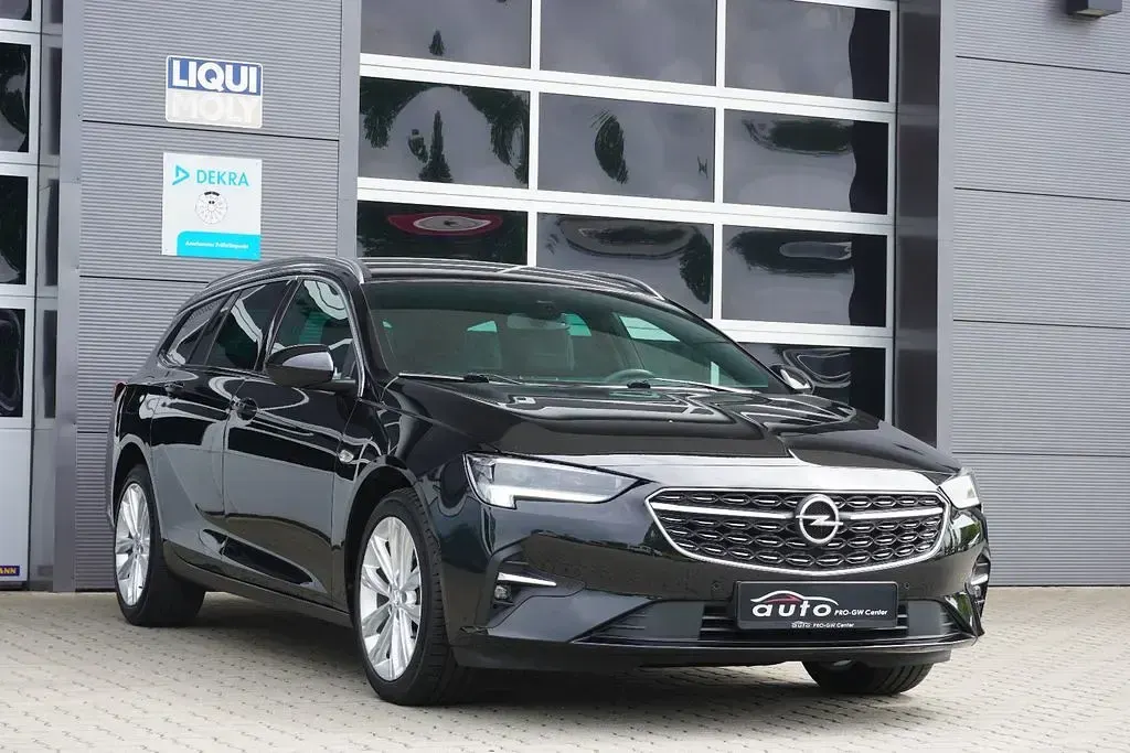 Gebraucht Opel Insignia Business Elegance 174 PS (127 kW) 2021 Schwarz Kombi