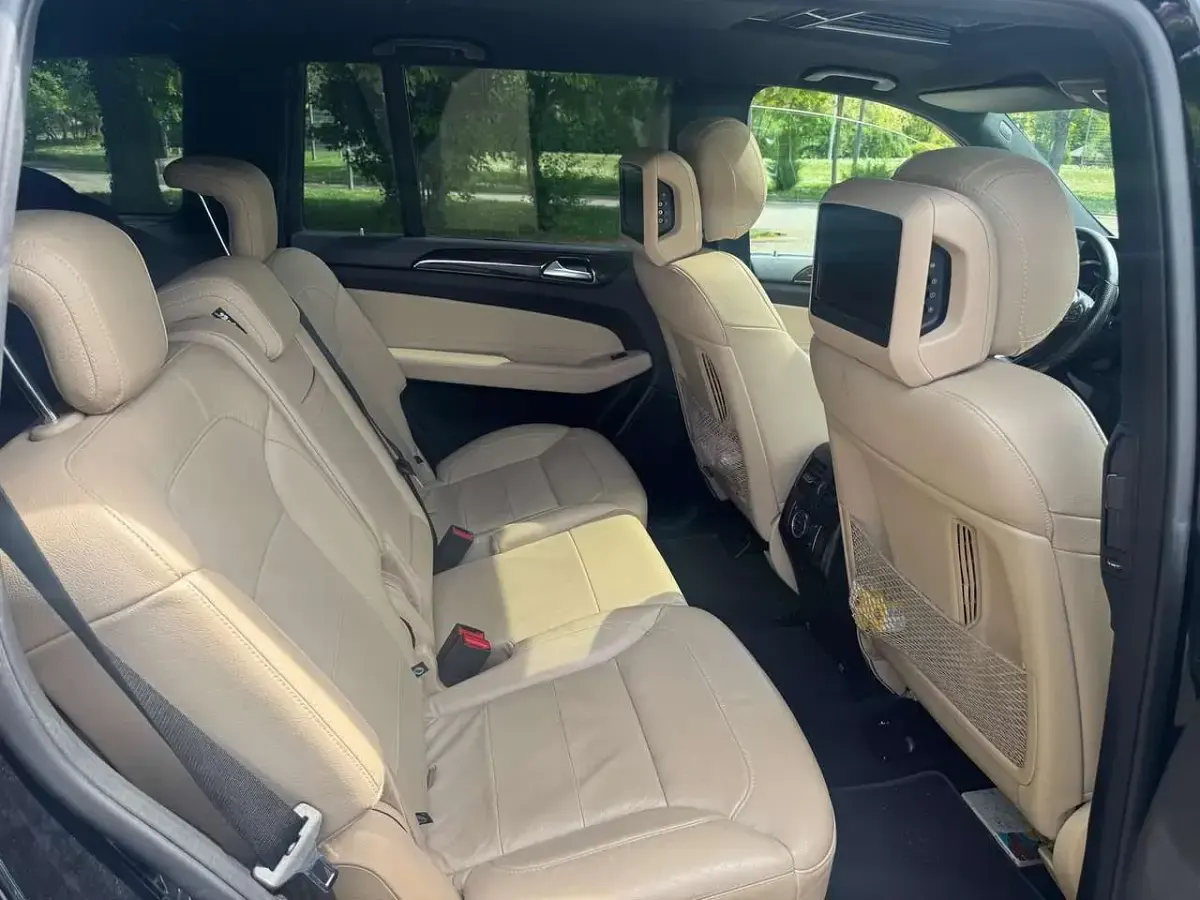 Gebraucht Mercedes GLS350 258 PS (189 kW) 2018 Schwarz SUV