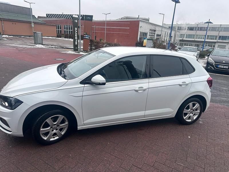 Gebraucht VW Polo 80 PS (58 kW) 2020 Weiß Kleinwagen