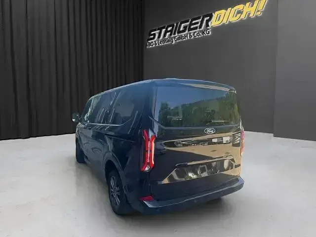Neu Ford Tourneo Custom Titanium 2026 Andere Van