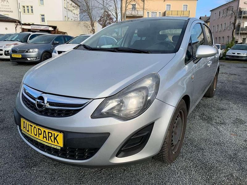 Silber Gebraucht 2014 Opel Corsa Limousine | 4.500 € (Etwas zu teuer) - Bild 1/4