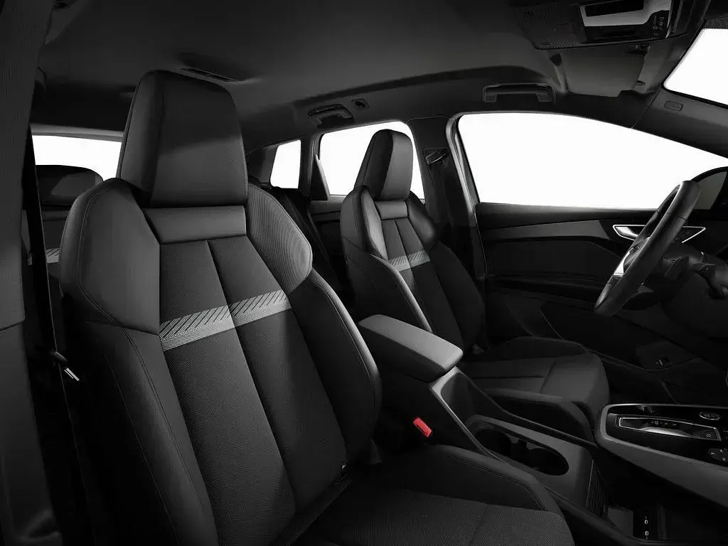Gebraucht Audi Q4 e-tron Sport 210 kW (286 PS) 2025 Kieselgrau SUV