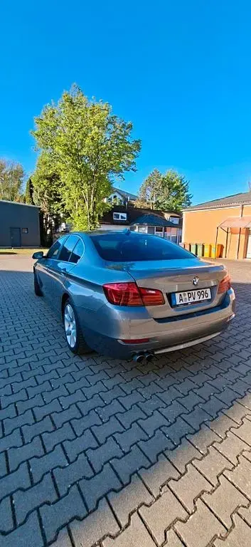 Gebraucht BMW 520 190 PS (139 kW) 2016 Grau Limousine