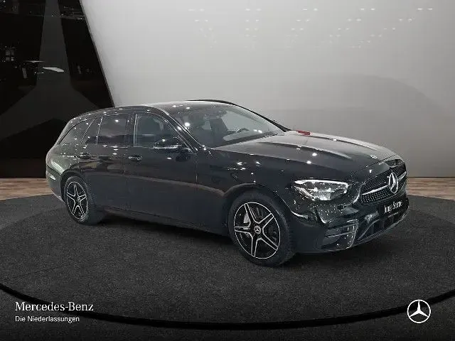 Gebraucht Mercedes E300 320 PS (235 kW) 2022