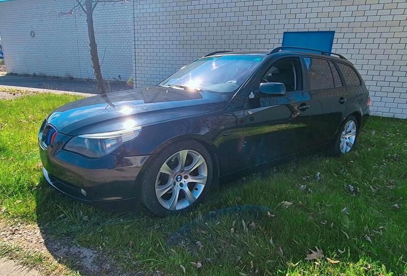 Schwarz Gebraucht 2004 BMW 530 Kombi | 3.300 € (Guter Preis) - Bild 1/4