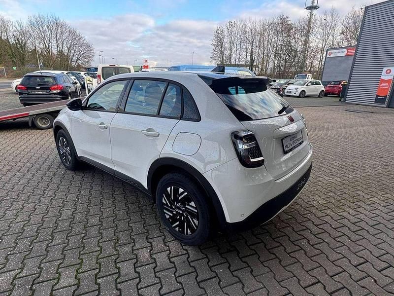Neu Fiat 600E Red 114 kW (156 PS) 2025 Weiß SUV