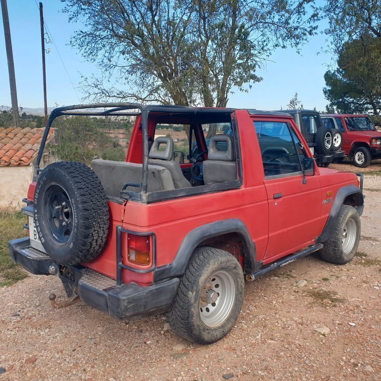 Rot Gebraucht 1986 Mitsubishi Pajero SUV | 4.500 € - Bild 1/4