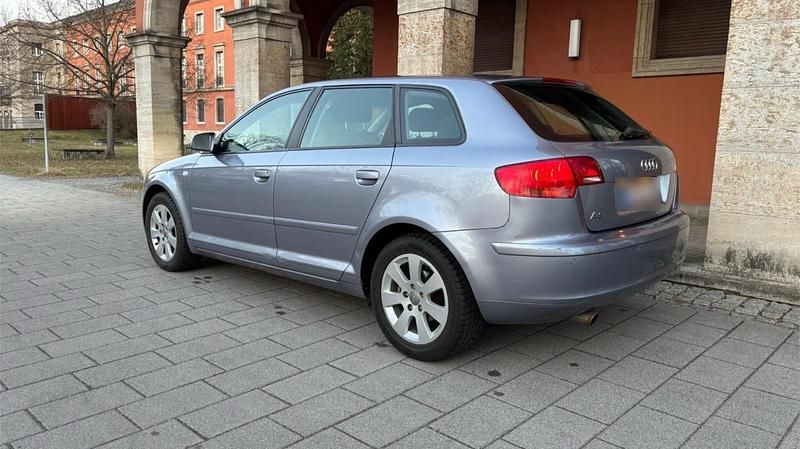 Gebraucht Audi A3 Ambiente 102 PS (75 kW) 2004 Grau Kleinwagen