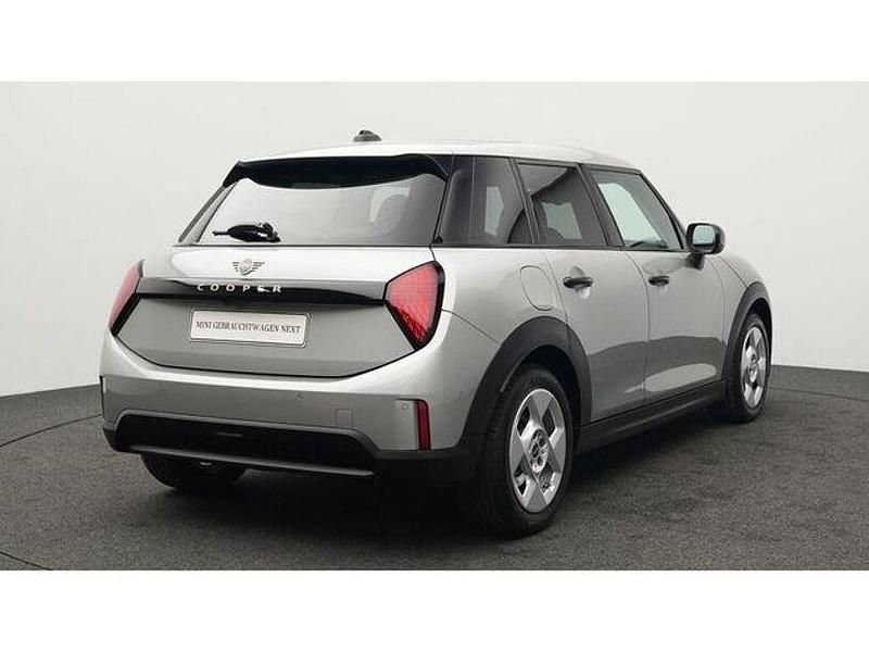 Gebraucht Mini Cooper Classic 156 PS (114 kW) 2024 Silber Kleinwagen