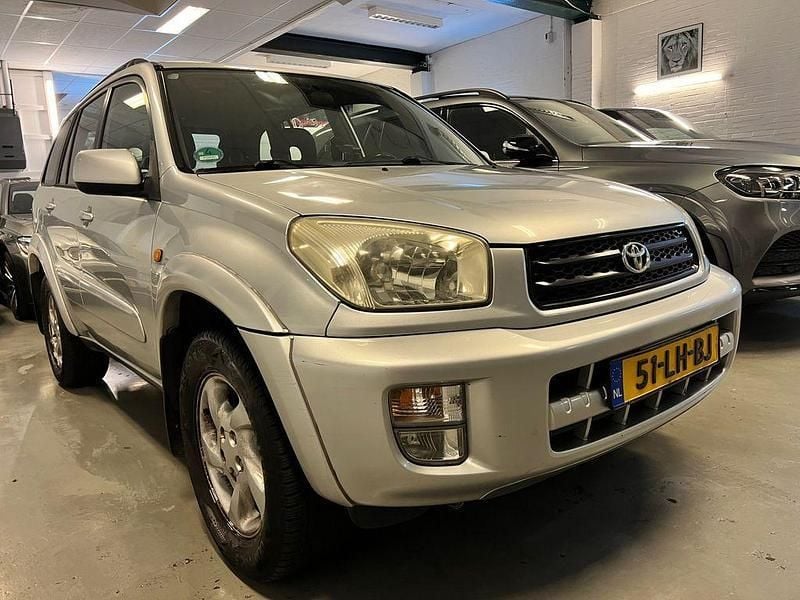 Grau Gebraucht 2003 Toyota RAV4 Sol SUV | 3.900 € (Teuer) - Bild 1/4