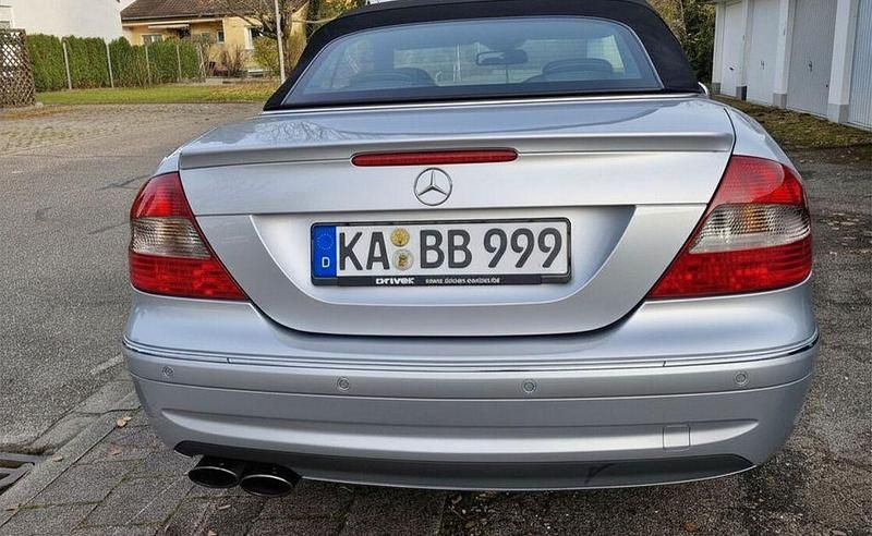 Gebraucht Mercedes CLK350 272 PS (200 kW) 2005 Silber Cabrio