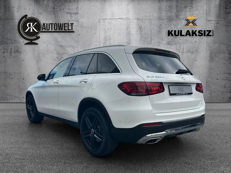 Gebraucht Mercedes GLC220 194 PS (142 kW) 2019 Weiß SUV