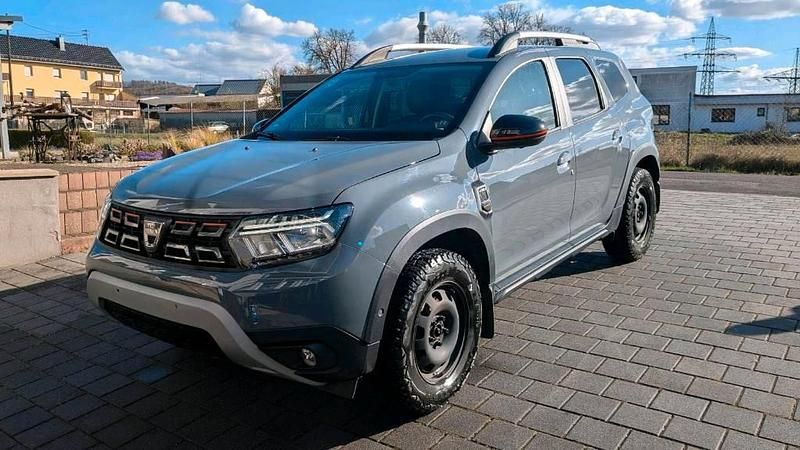 Gebraucht Dacia Duster Extreme 116 PS (85 kW) 2022 Grau SUV