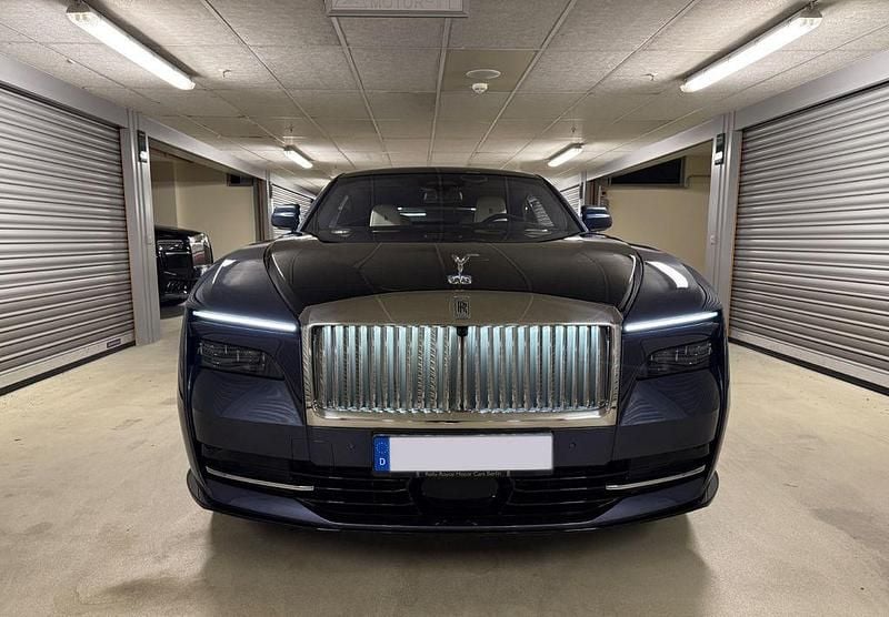 Blau Gebraucht 2024 Rolls Royce Spectre Coupé | 349.000 € - Bild 1/4