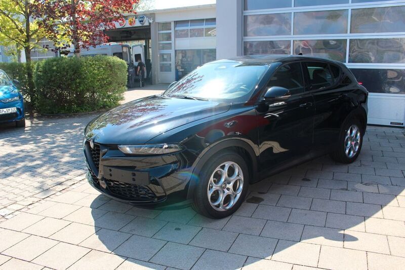 Schwarz Gebraucht 2023 Alfa Romeo Tonale Sprint SUV | 24.900 € (Guter Preis) - Bild 1/4
