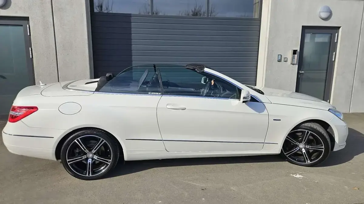 Gebraucht Mercedes E350 Avantgarde 292 PS (214 kW) 2010 Weiß Cabrio