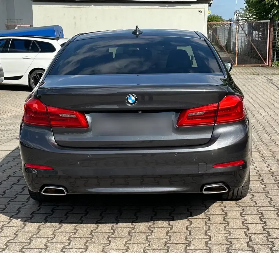 Gebraucht BMW 540 Sport Line 320 PS (235 kW) 2019 Grau Limousine
