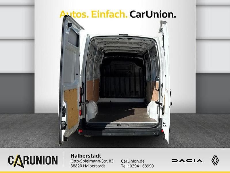 Gebraucht Renault Master 135 PS (99 kW) 2022 Mineralweiß Van