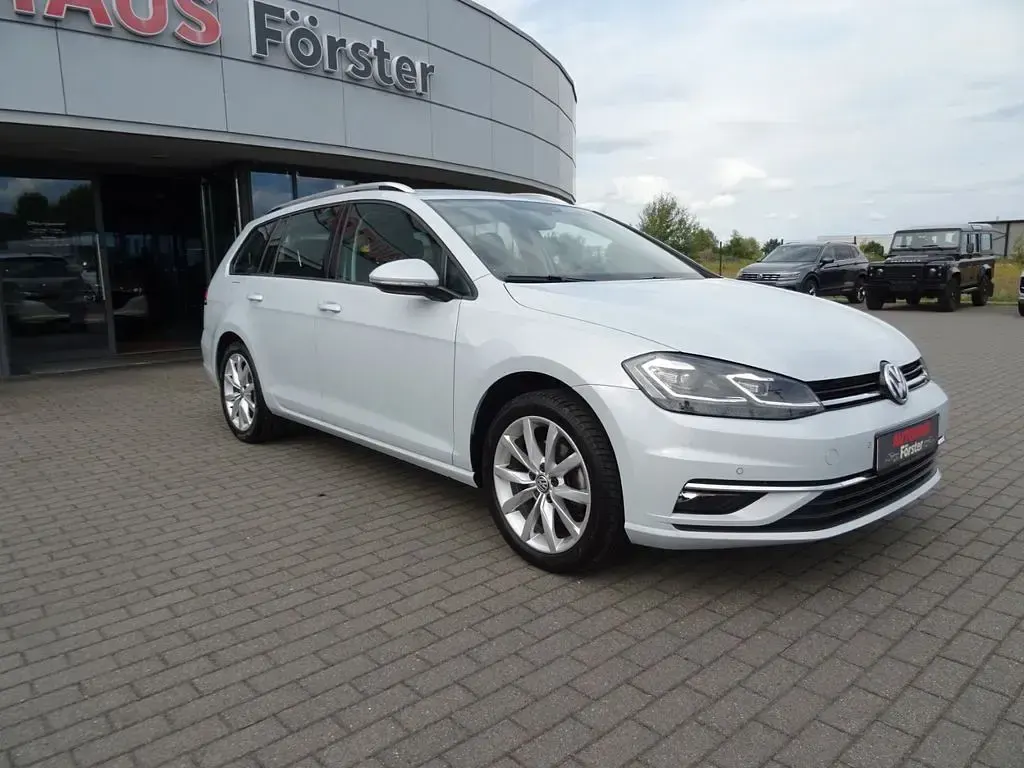 Gebraucht VW Golf VII Comfortline 125 PS (91 kW) 2017 Silber Kombi