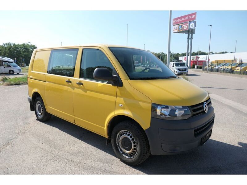 Gebraucht VW T5 84 PS (61 kW) 2010 Ginstergelb r1032 Van