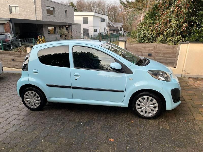 Blau Gebraucht 2012 Citroën C1 SELECTION Kleinwagen | 3.399 € (Fairer Preis) - Bild 1/4