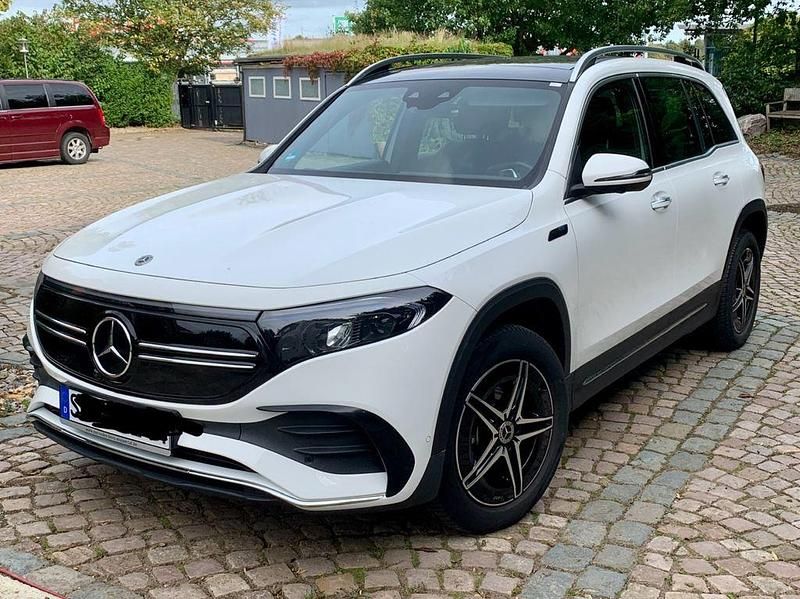 Weiß Gebraucht 2022 Mercedes EQB350 SUV | 35.800 € (Superpreis) - Bild 1/4