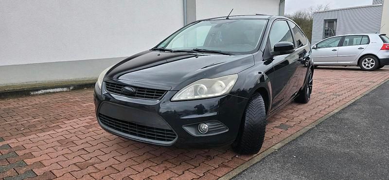 Gebraucht Ford Focus 100 PS (73 kW) 2010 Schwarz Coupé