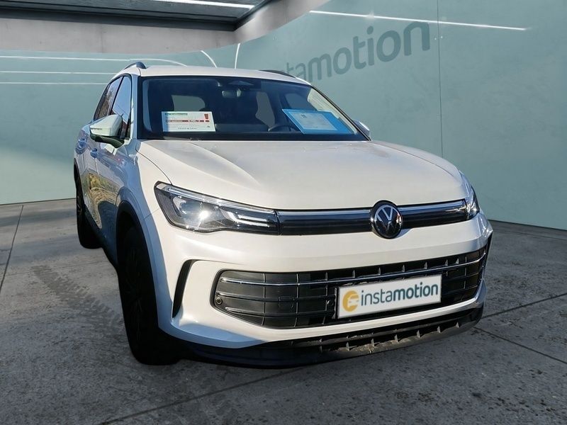 Weiß Gebraucht 2024 VW Tiguan Life SUV | 36.180 € (Fairer Preis) - Bild 1/4