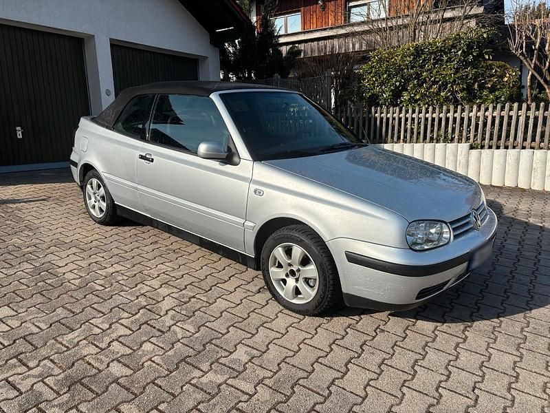 Usata VW Golf 115 CV (84 kW) 2003 Argento Cabrio