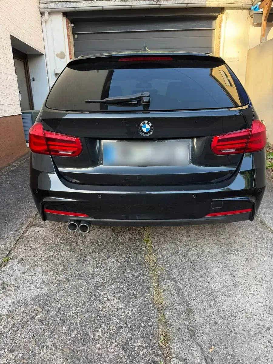 Gebraucht BMW 320 M Sport 190 PS (139 kW) 2019 Schwarz Kombi