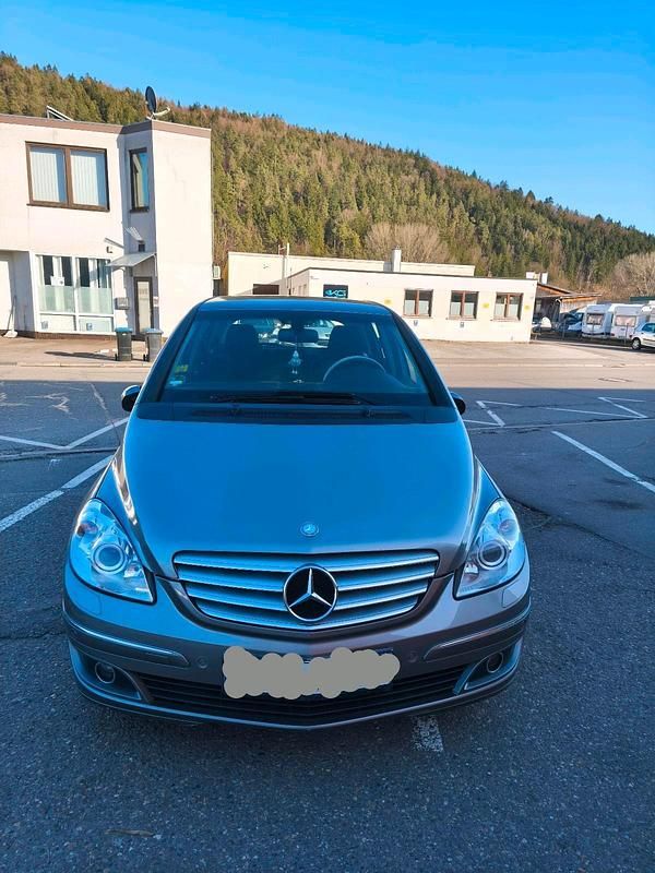 Gebraucht Mercedes B200 140 PS (102 kW) 2007 Van / Kleinbus