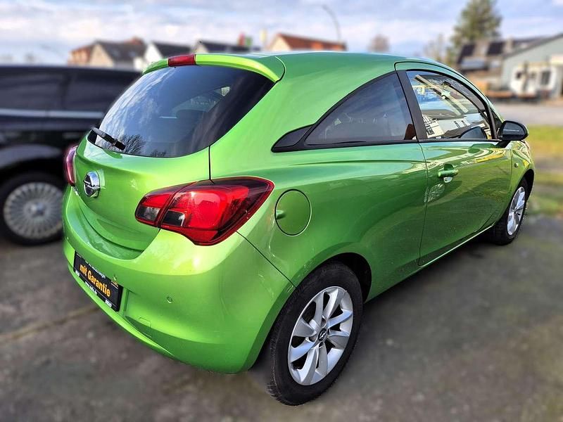 Gebraucht Opel Corsa 90 PS (66 kW) 2018 Apfelgruen p2 Kleinwagen