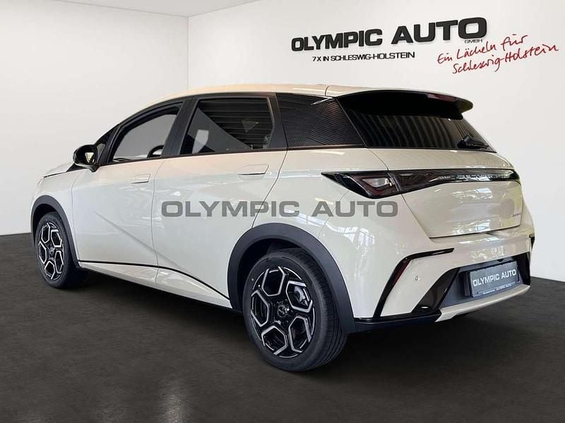 Neu BYD Dolphin Design 150 kW (204 PS) 2025 Cream white Kleinwagen