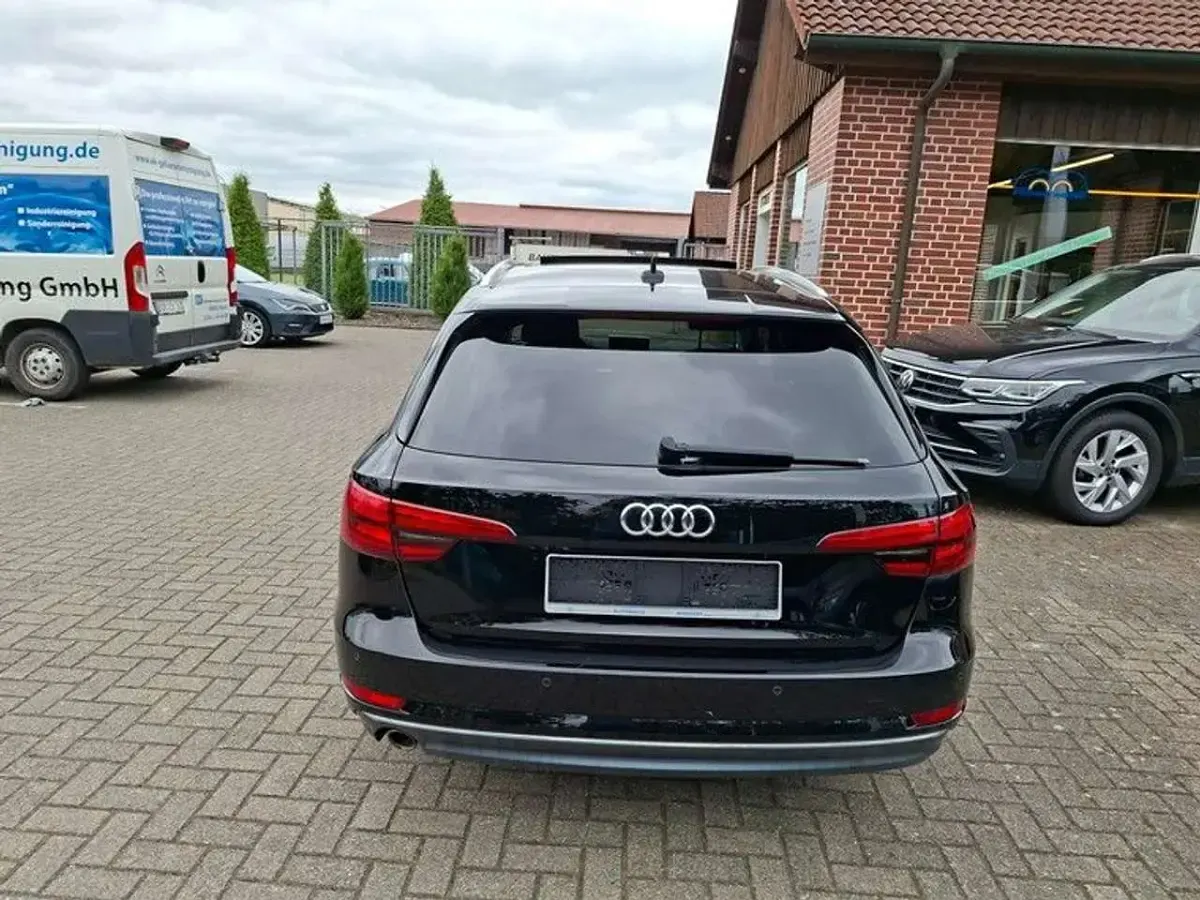 Gebraucht Audi A4 Sport 150 PS (110 kW) 2016 Schwarz Kombi