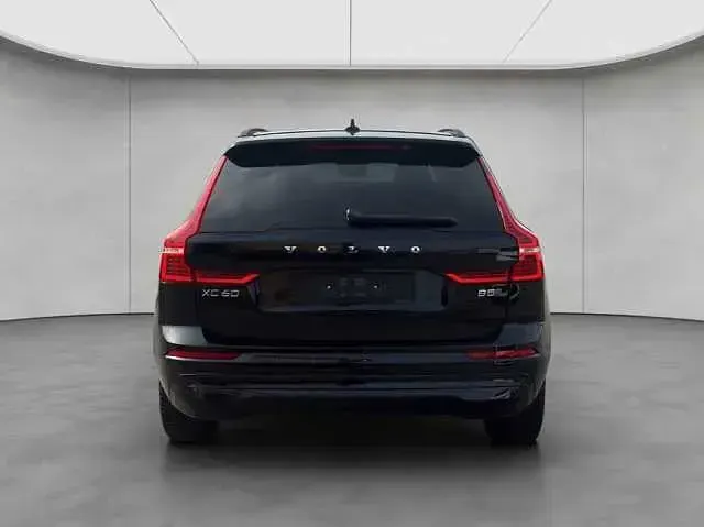 Gebraucht Volvo XC60 Core 250 PS (183 kW) 2024 Schwarz SUV