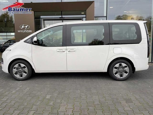 Gebraucht Hyundai Staria Trend 224 PS (164 kW) 2024 Creamy white Van / Kleinbus