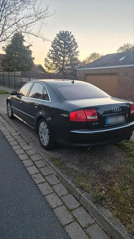 Second-hand Audi A8 232 CP (170 kW) 2005 Negru Berlinǎ