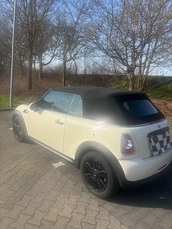 Gebraucht Mini One Cabriolet 98 PS (72 kW) 2012 Weiß Cabrio