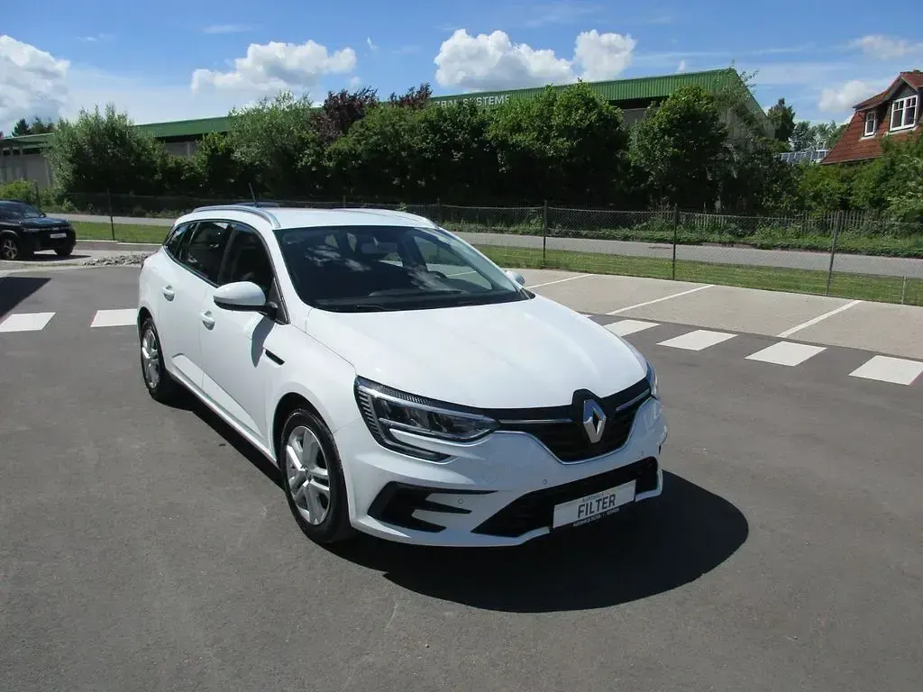 Gebraucht Renault Mégane II Zen 116 PS (85 kW) 2022 Weiß Limousine