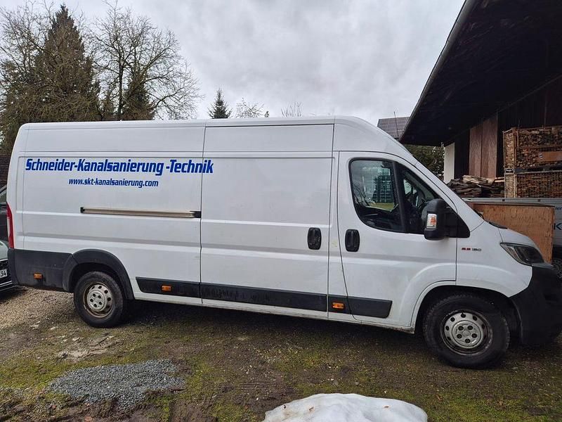 Gebraucht Fiat Ducato 139 PS (102 kW) 2019 Weiß Van