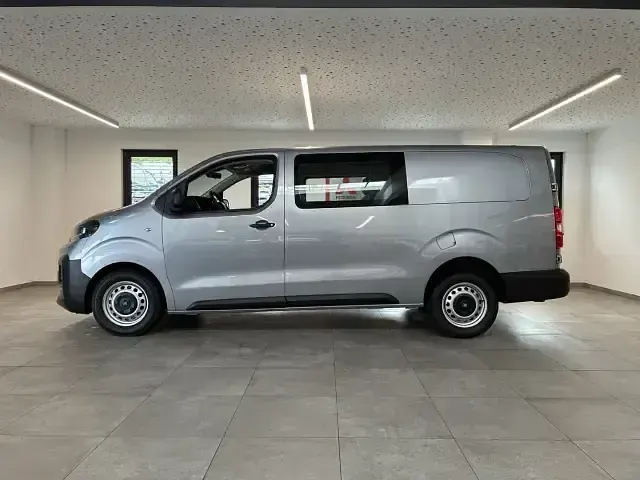 Neu Fiat Scudo 150 PS (110 kW) 2026 Maestro grau = silber Van
