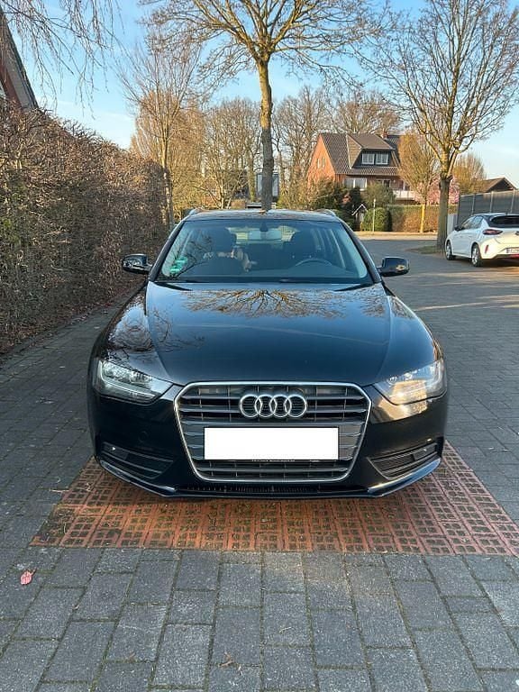 Gebraucht Audi A4 177 PS (130 kW) 2014 Schwarz Kombi