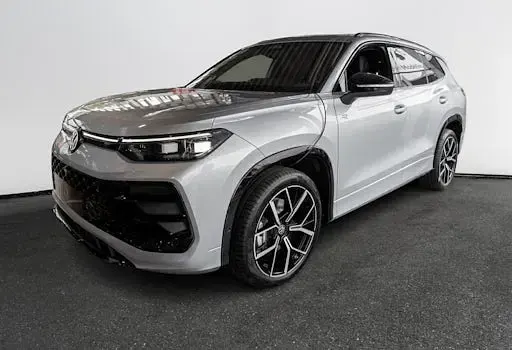 Gebraucht VW Tayron R-line 193 PS (141 kW) 2025 Silber SUV