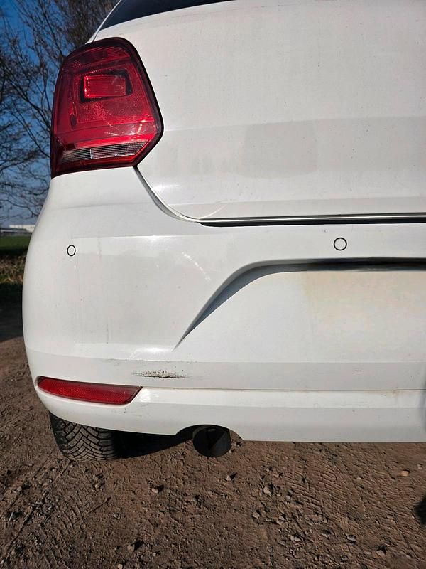 Gebraucht VW Polo 90 PS (66 kW) 2014 Weiß Kleinwagen