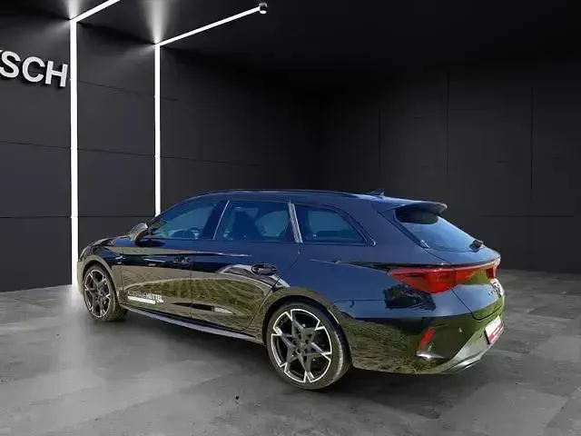 Usata Cupra Leon 150 CV (110 kW) 2024 Nero Station wagon